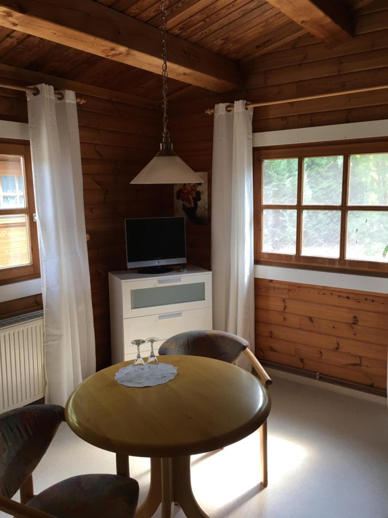 Abb Sportcenter Gaensefurth, Doppelzimmer Ohne Kueche, Standard Doppelzimmer Mit Kueche Hecklingen  Bagian luar foto