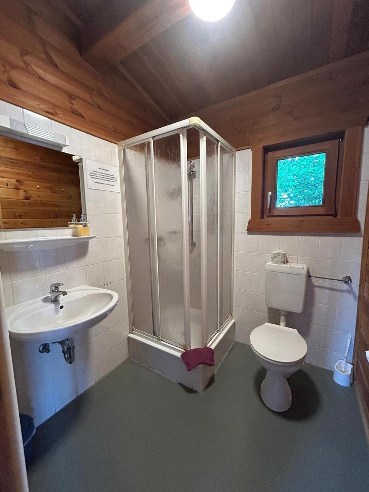 Abb Sportcenter Gaensefurth, Doppelzimmer Ohne Kueche, Standard Doppelzimmer Mit Kueche Hecklingen  Bagian luar foto